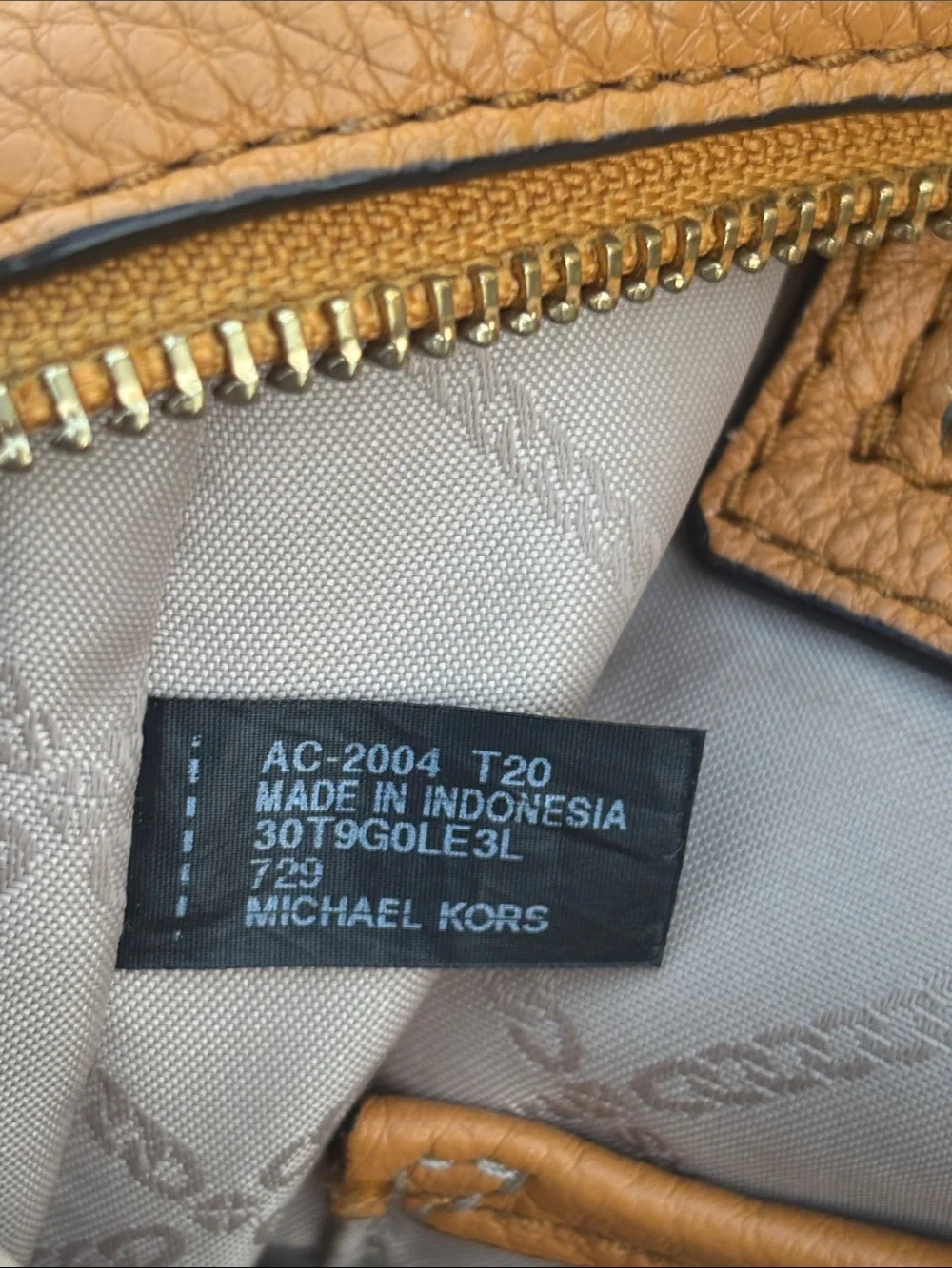 Michael Kors Lillie Large Pebbled Leather Slouchy Hobo Bag Marigold Warm Amber